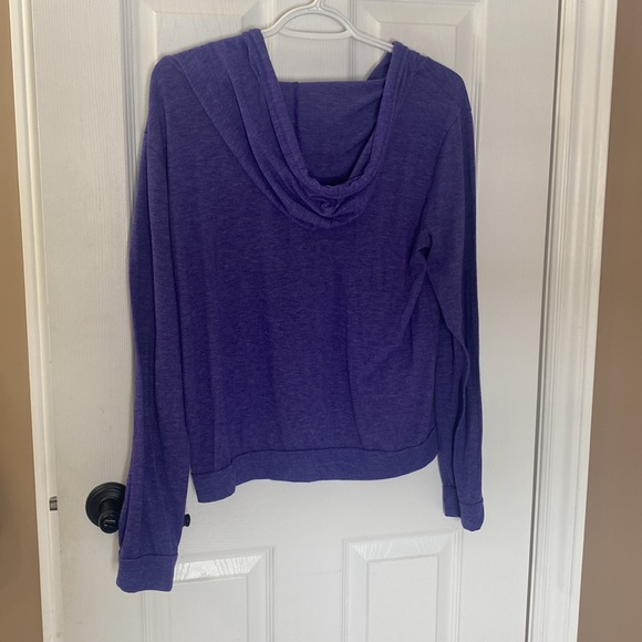 Knock off PINK Sweatshirt - Picture 2 of 2